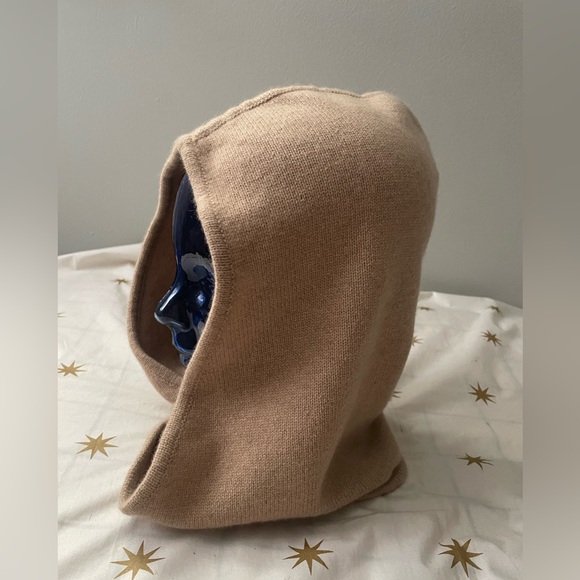 Vintage Banana Republic Beige Cashmere Balaclava Hood - Picture 2 of 8